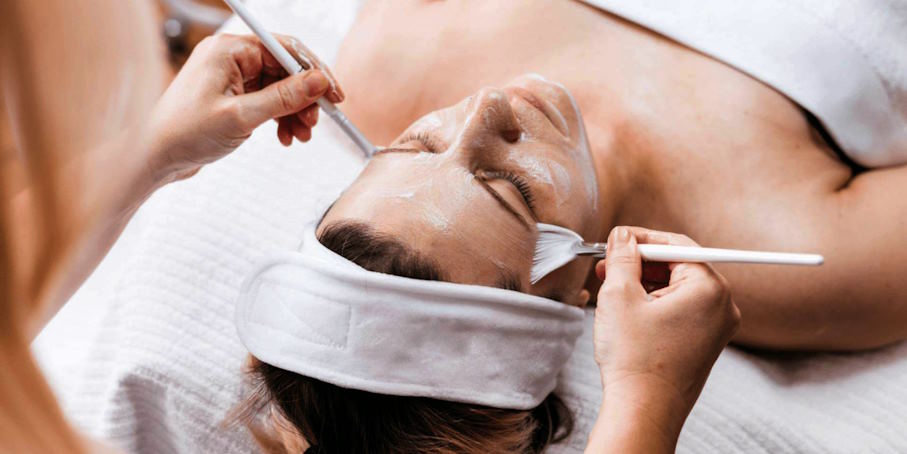 The Benefits of Professional Treatments: When to See a Dermatologist